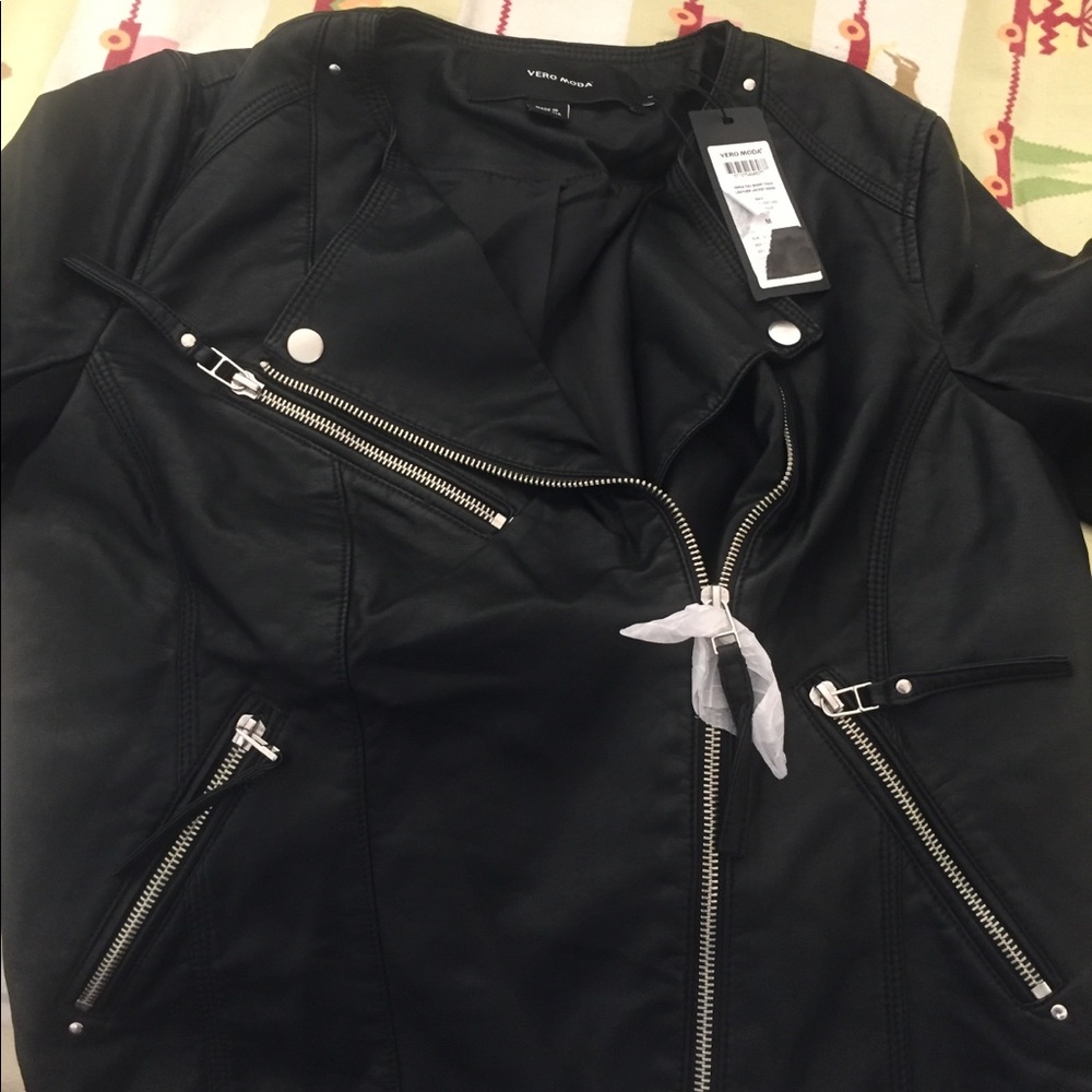 VERO MODA LEATHER JACKET
